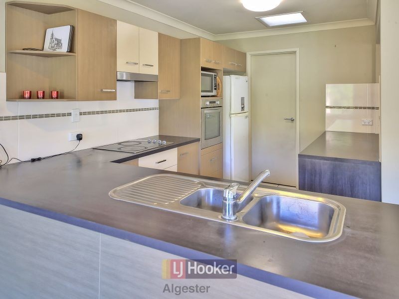 43 Mapelton Circuit, Parkinson QLD 4115