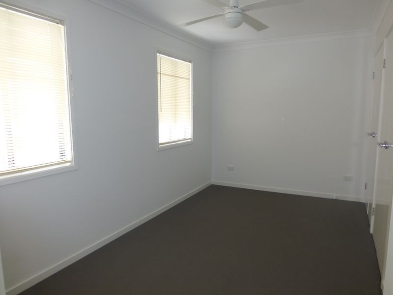 2/16 Whittingham Street, Acacia Ridge QLD 4110