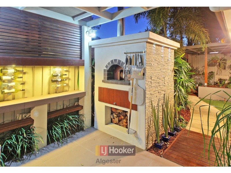6 Casuarina Circuit, Heathwood QLD 4110