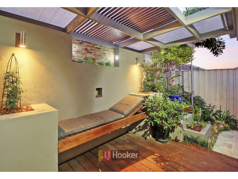 6 Casuarina Circuit, Heathwood QLD 4110