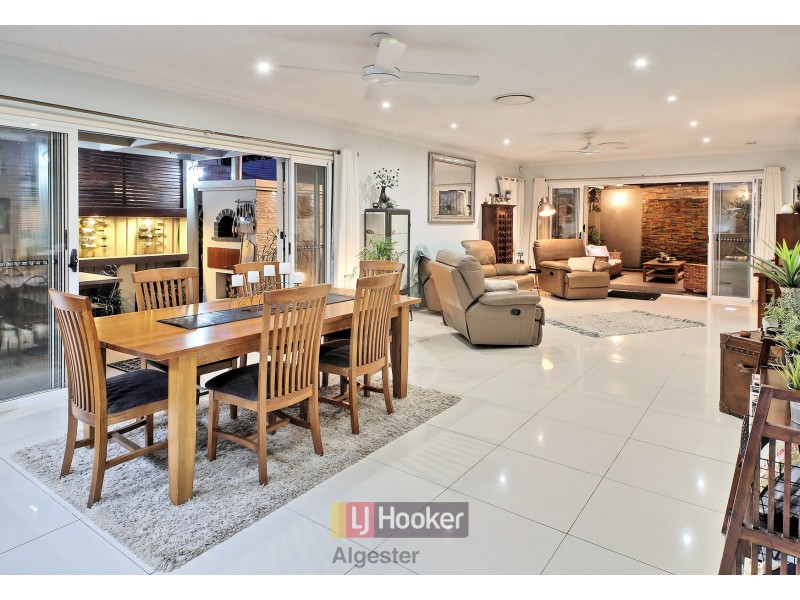 6 Casuarina Circuit, Heathwood QLD 4110