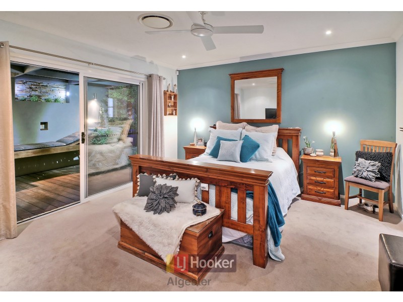 6 Casuarina Circuit, Heathwood QLD 4110