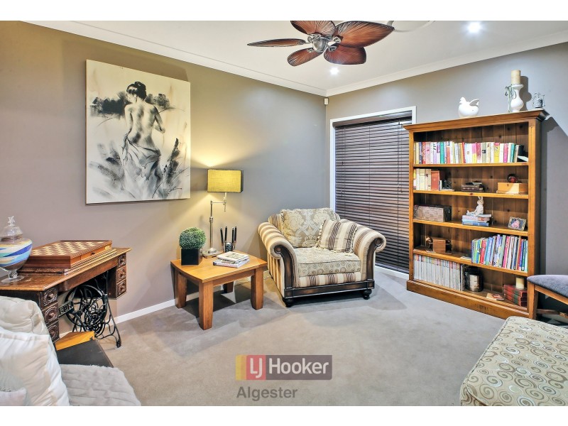 6 Casuarina Circuit, Heathwood QLD 4110