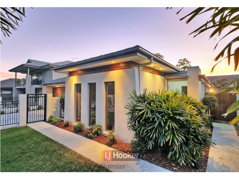 6 Casuarina Circuit, Heathwood QLD 4110
