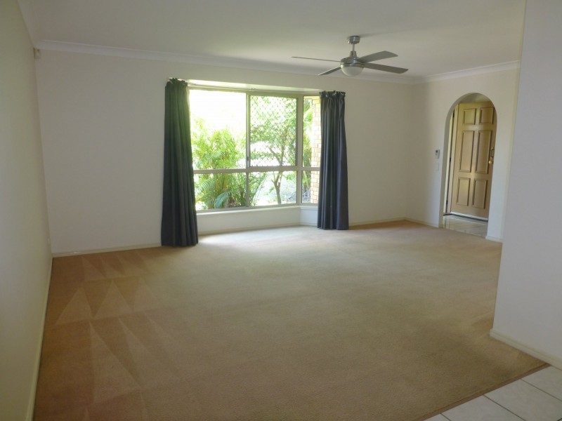 36 Bannockburn Crescent, Parkinson QLD 4115