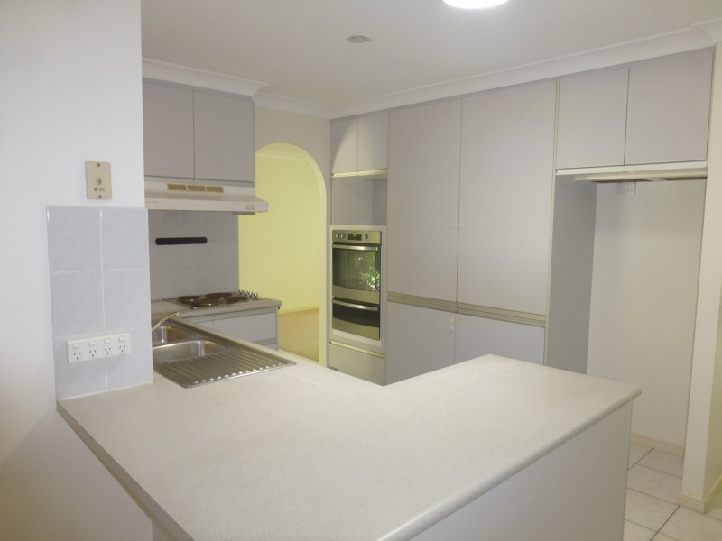 36 Bannockburn Crescent, Parkinson QLD 4115