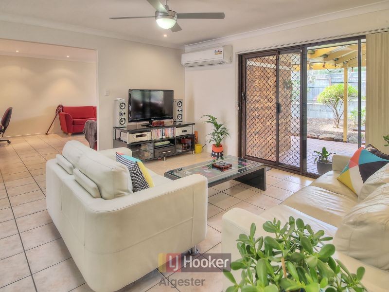 8 Ramblingwood Court, Algester QLD 4115