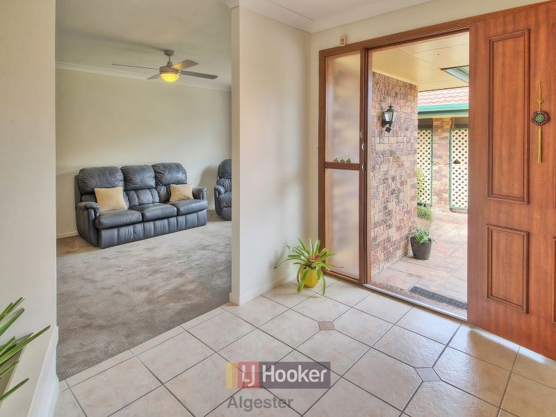 8 Ramblingwood Court, Algester QLD 4115