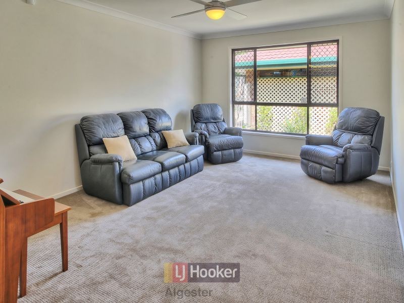 8 Ramblingwood Court, Algester QLD 4115