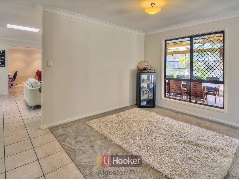 8 Ramblingwood Court, Algester QLD 4115