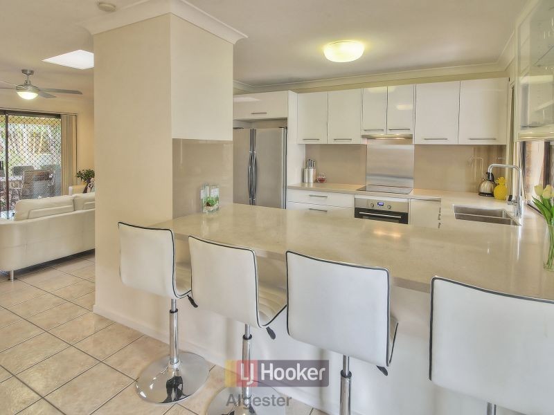 8 Ramblingwood Court, Algester QLD 4115