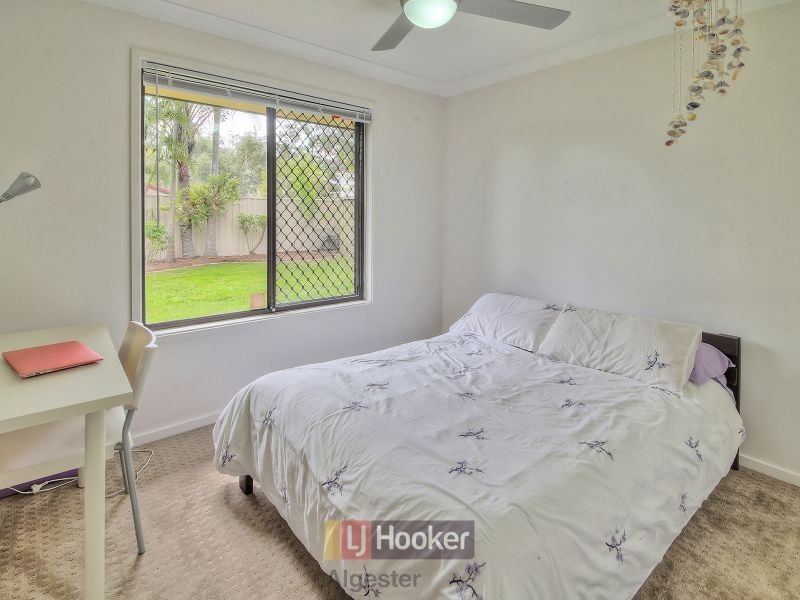 8 Ramblingwood Court, Algester QLD 4115
