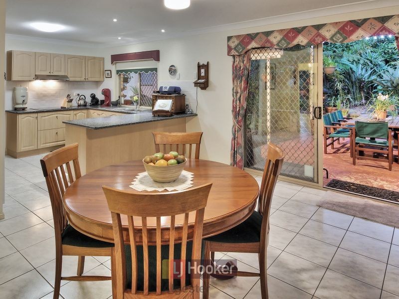 41 Nambung Place, Parkinson QLD 4115