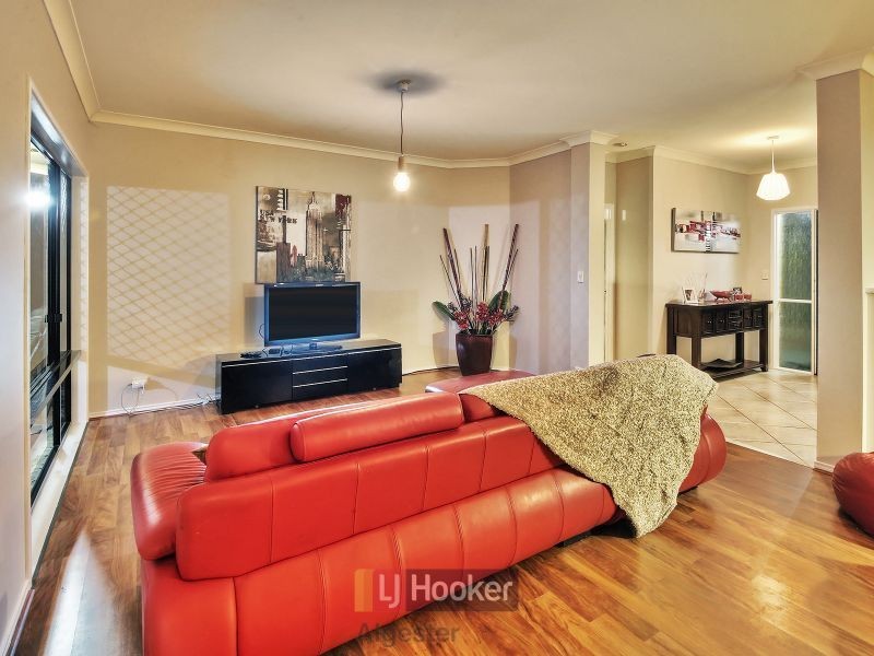 23 Harwood Place, Parkinson QLD 4115