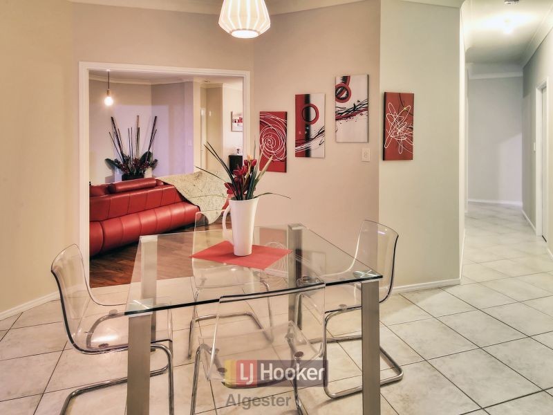 23 Harwood Place, Parkinson QLD 4115