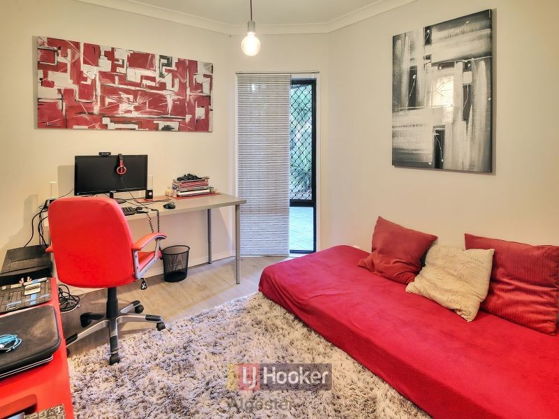 23 Harwood Place, Parkinson QLD 4115