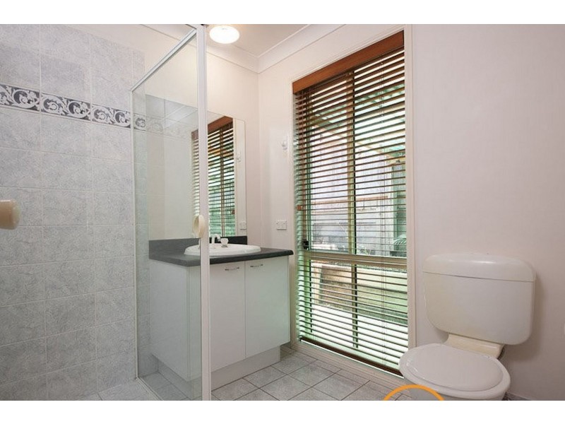 12 Glenroy Place, Parkinson QLD 4115