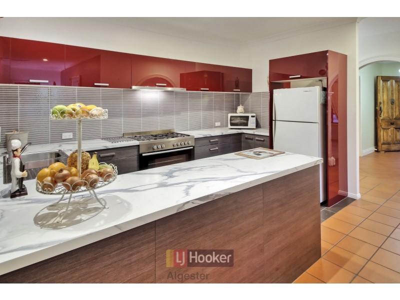 50 Billabong Place, Parkinson QLD 4115