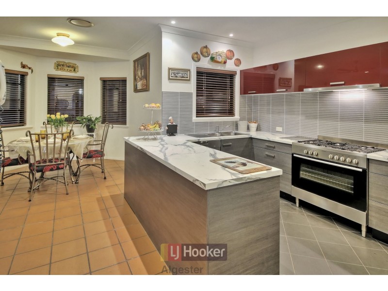 50 Billabong Place, Parkinson QLD 4115