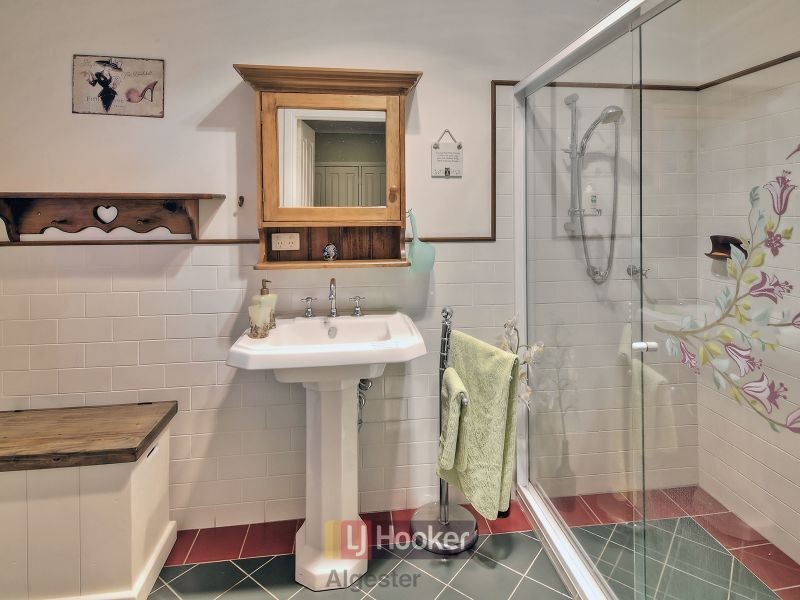 50 Billabong Place, Parkinson QLD 4115