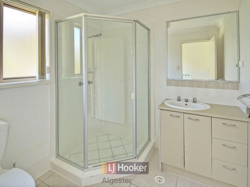 45 Earnshaw Street, Calamvale QLD 4116