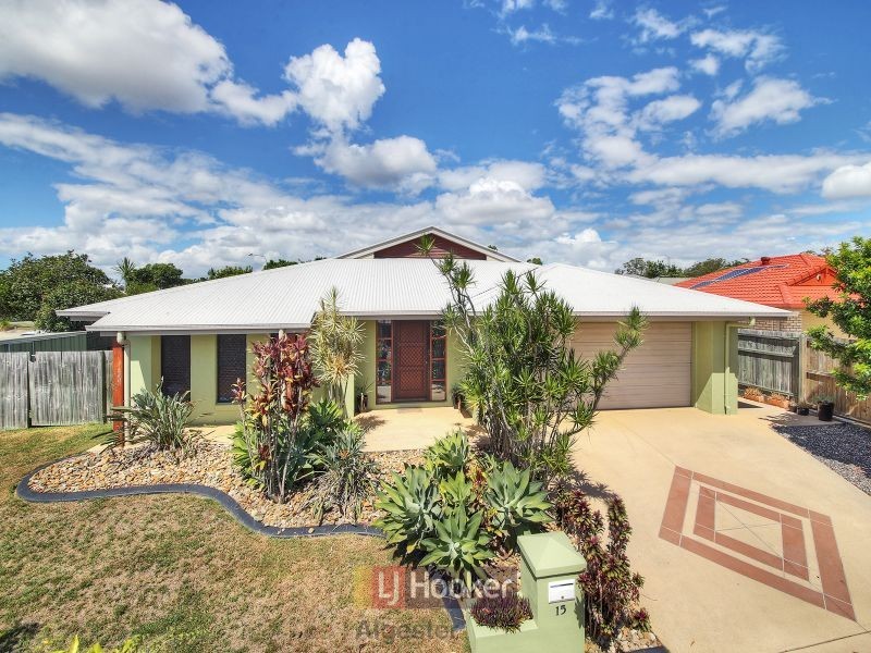 15 Apsley Crescent, Parkinson QLD 4115