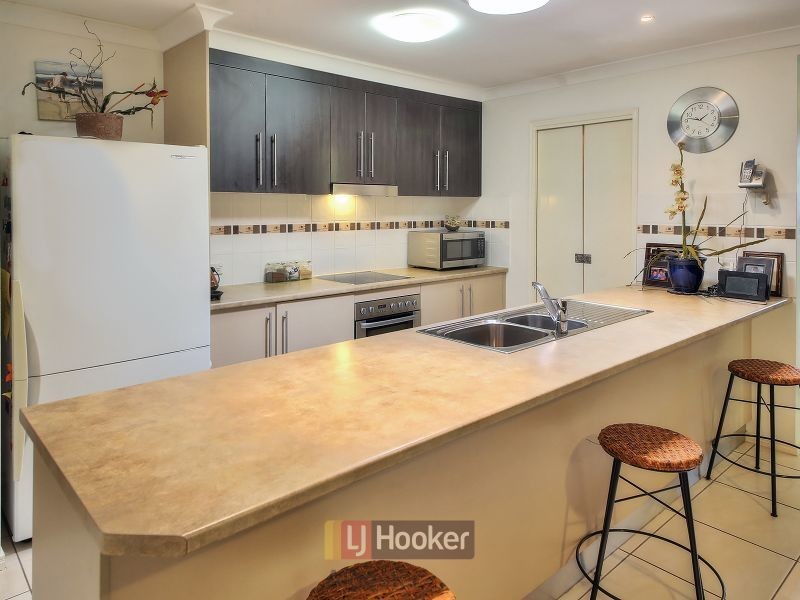 15 Apsley Crescent, Parkinson QLD 4115