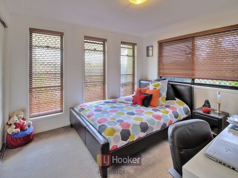 15 Apsley Crescent, Parkinson QLD 4115