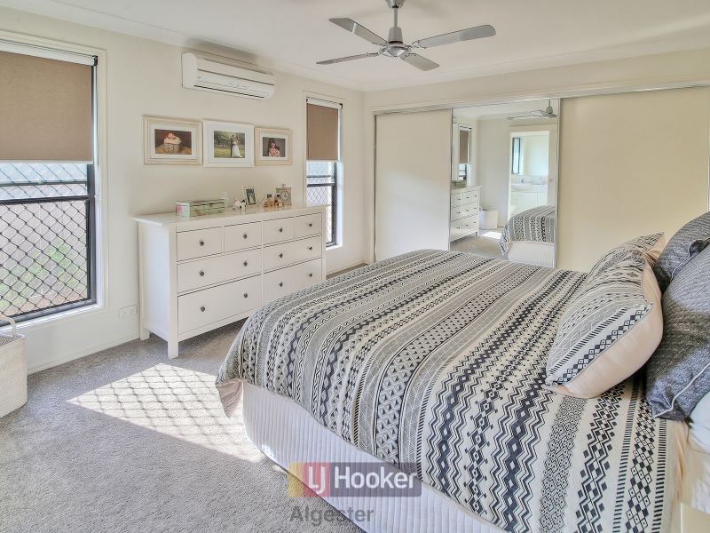 145 Wallum Drive, Parkinson QLD 4115
