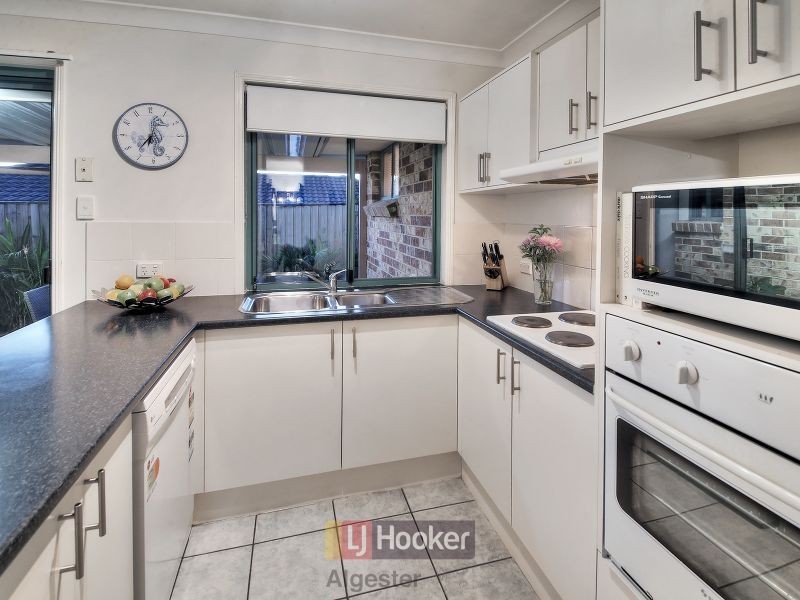6 Miller Court, Calamvale QLD 4116