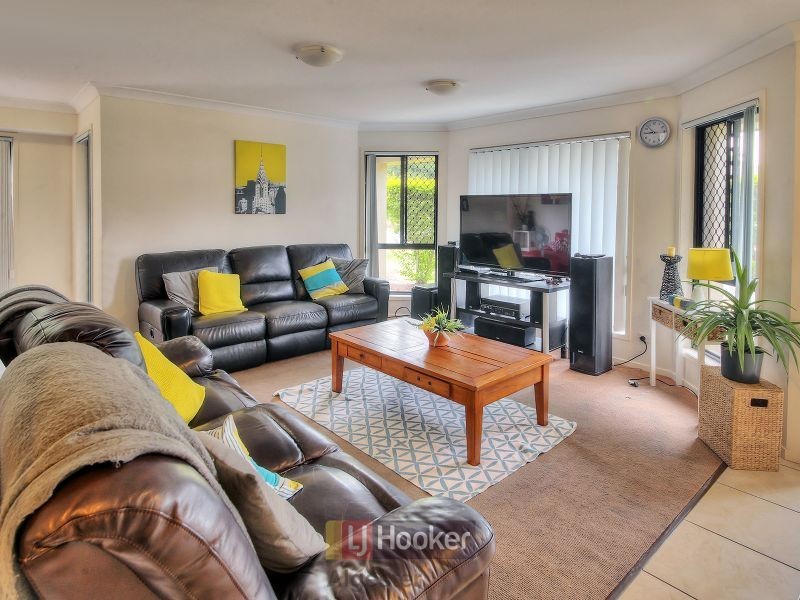 30 Earnshaw Street, Calamvale QLD 4116