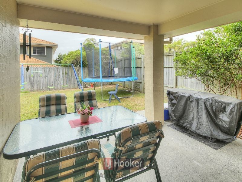 30 Earnshaw Street, Calamvale QLD 4116