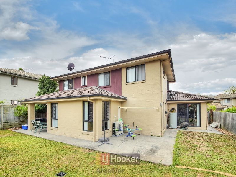 30 Earnshaw Street, Calamvale QLD 4116