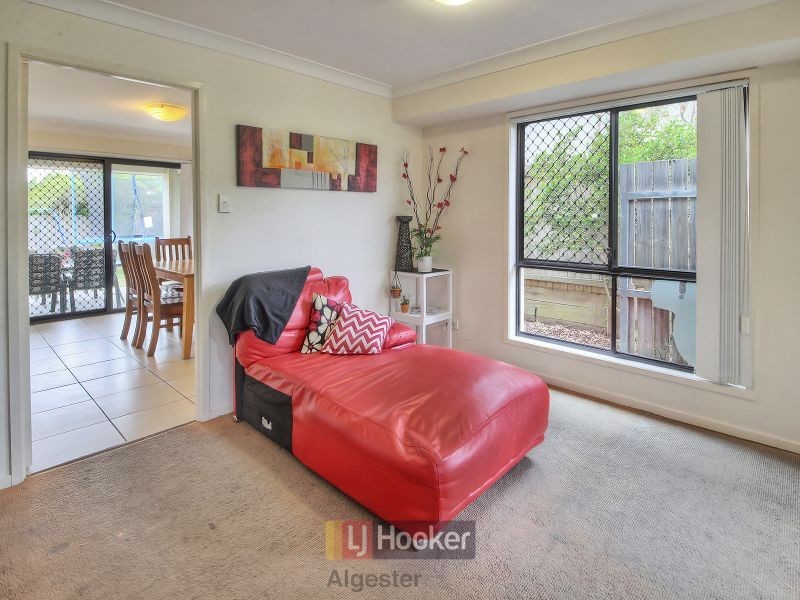 30 Earnshaw Street, Calamvale QLD 4116