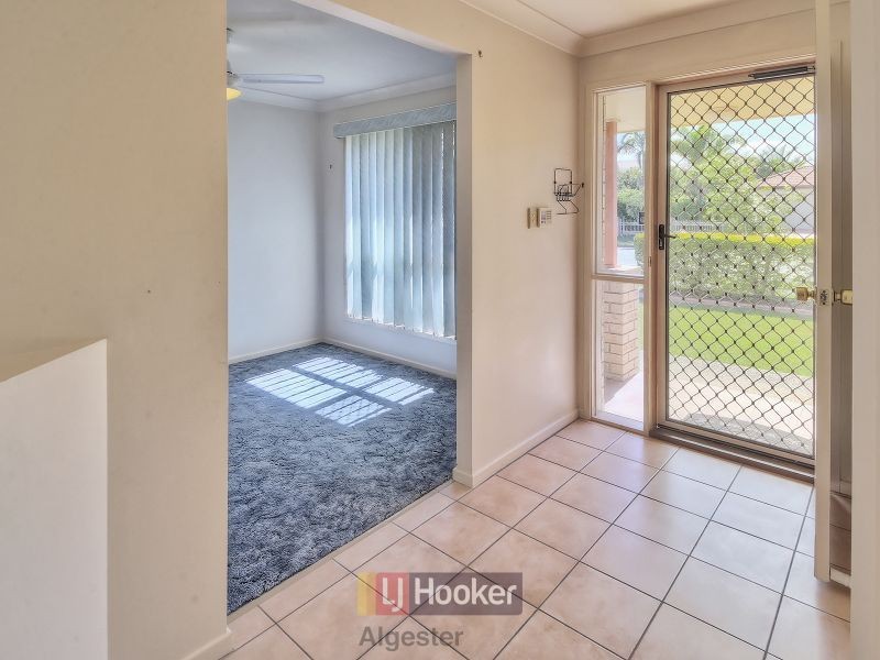121 Glenfield Street, Parkinson QLD 4115