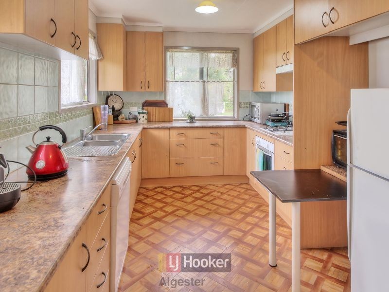 1 Willow Street, Woodridge QLD 4114