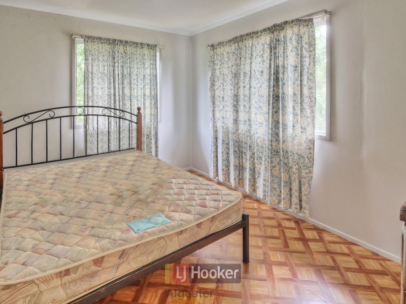 1 Willow Street, Woodridge QLD 4114