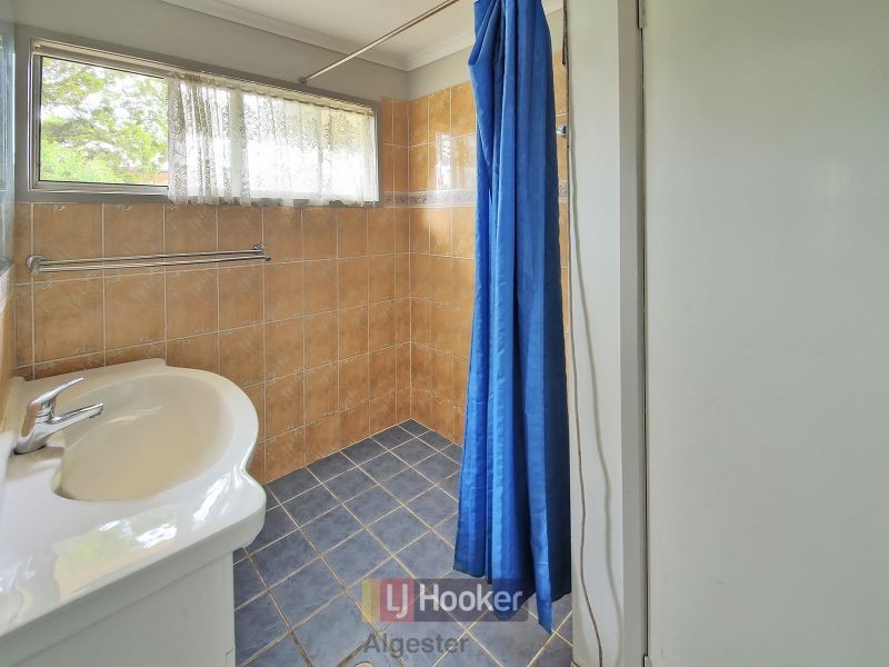 1 Willow Street, Woodridge QLD 4114