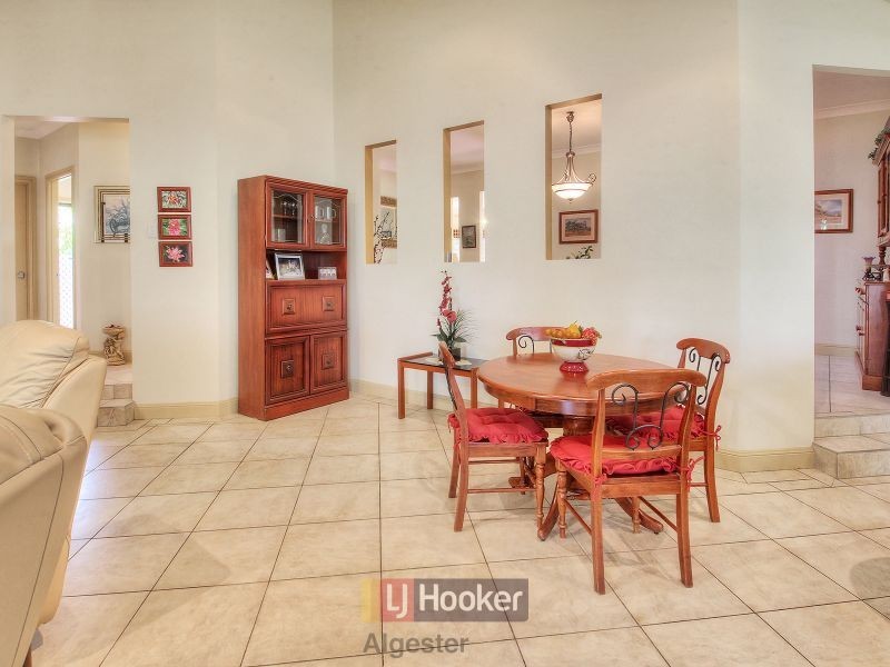 111 Daintree Drive, Parkinson QLD 4115