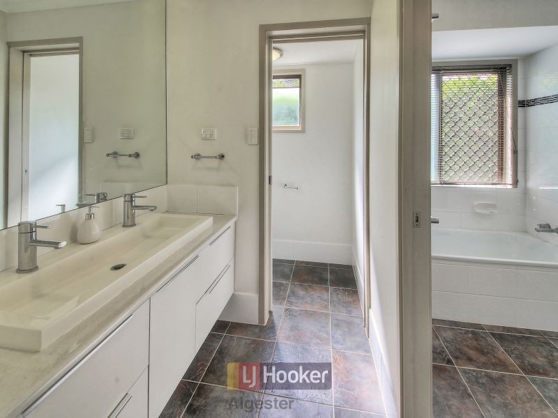 18 Bundabah Drive, Calamvale QLD 4116