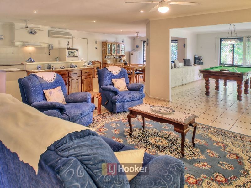 15 Lochano Close, Parkinson QLD 4115