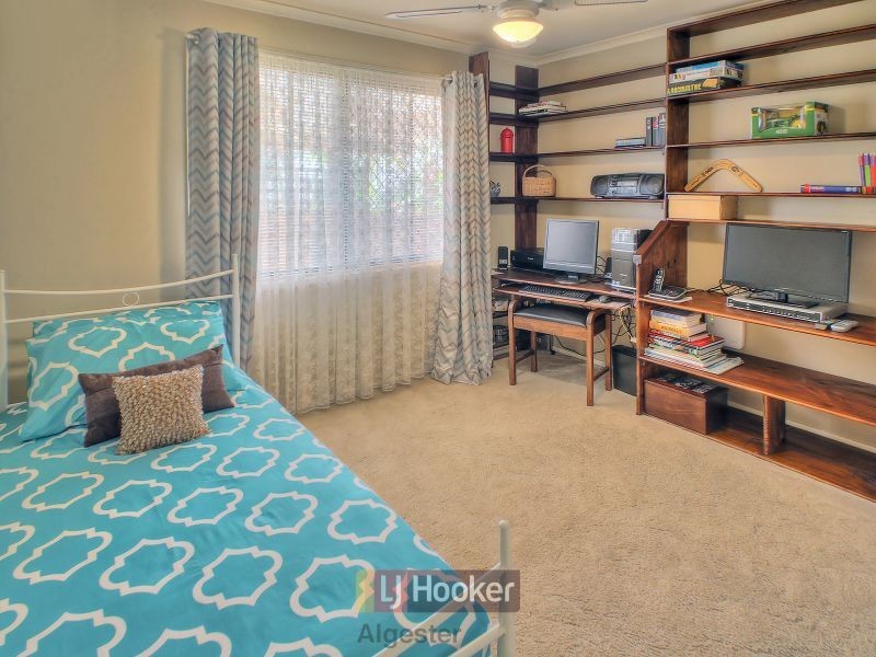 15 Lochano Close, Parkinson QLD 4115