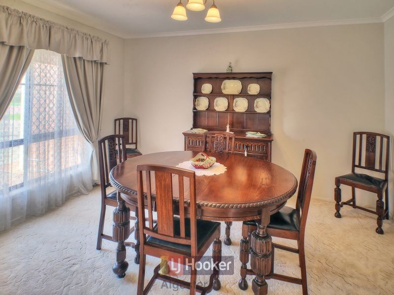 15 Lochano Close, Parkinson QLD 4115