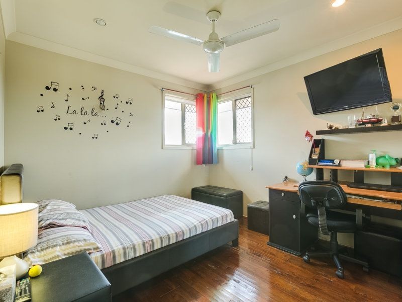 7 Watheroo Place, Parkinson QLD 4115