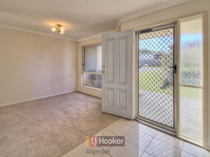 90 Oakview Street, Parkinson QLD 4115