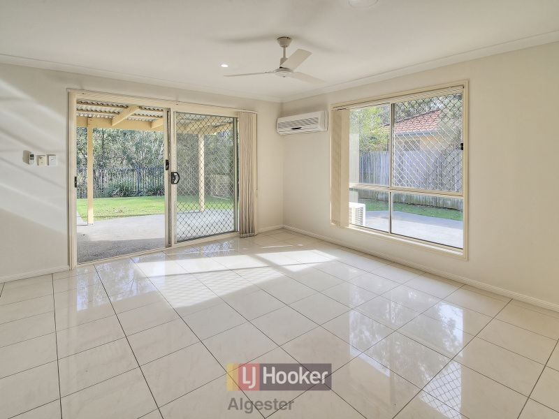 90 Oakview Street, Parkinson QLD 4115