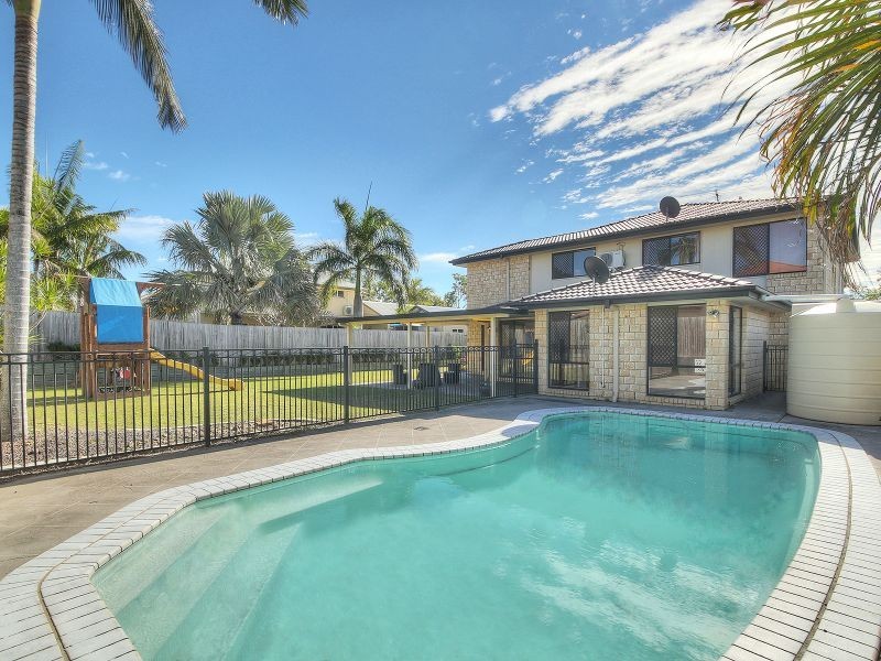 11 Cocoparra Crescent, Parkinson QLD 4115