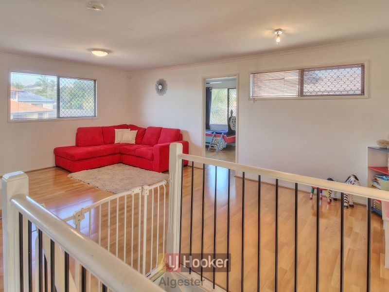 11 Cocoparra Crescent, Parkinson QLD 4115