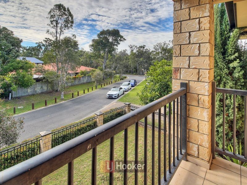 11 Cocoparra Crescent, Parkinson QLD 4115