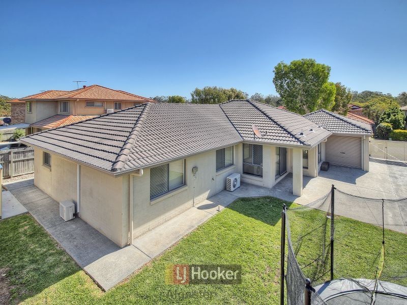 19 Karajini Crescent, Parkinson QLD 4115